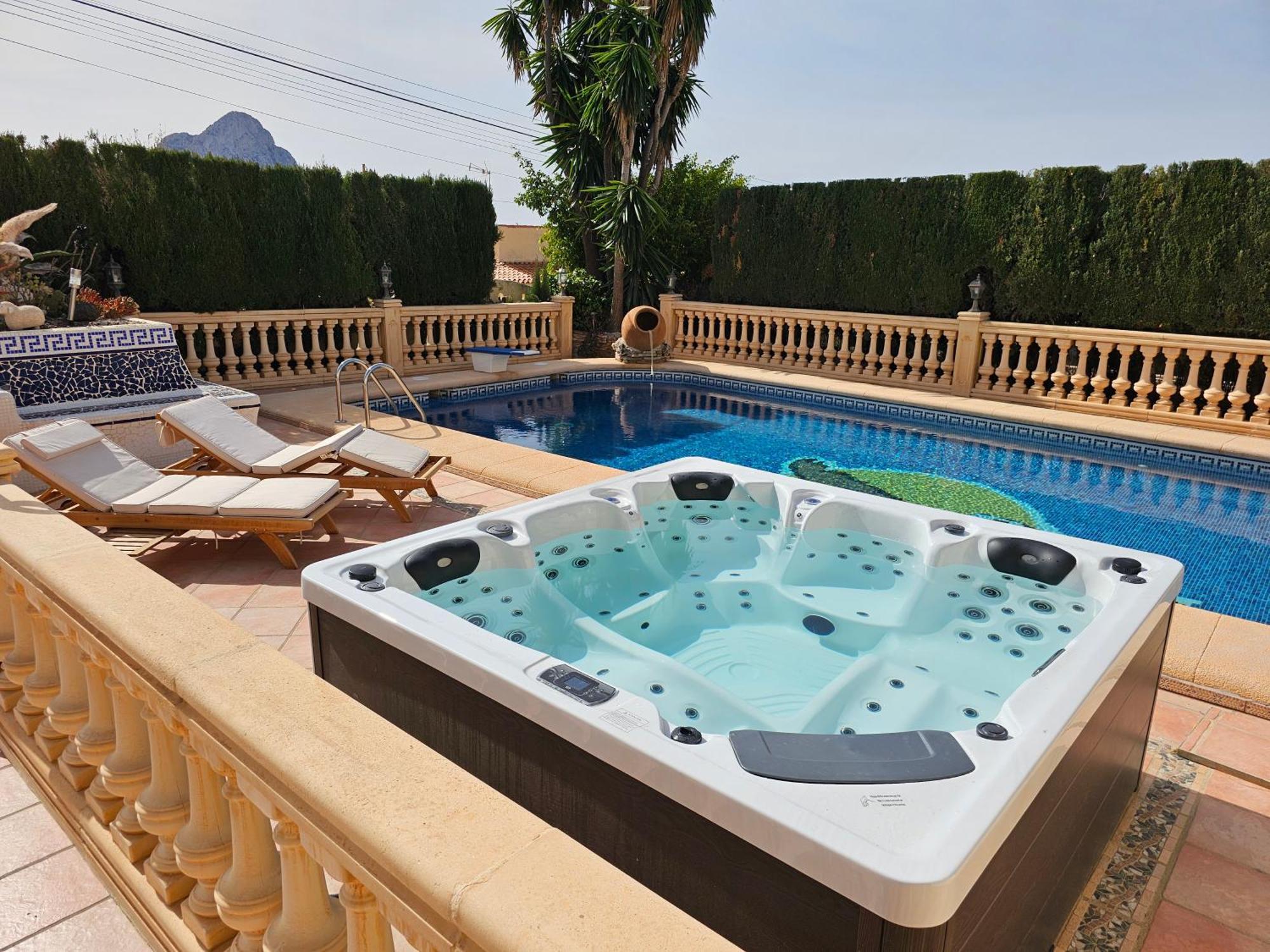 Luxury Villa - Pool, Hot Tub, Aircon, Tvs, Home Cinema, Office, Gbit Internet, Sports Equipment Кальпе Экстерьер фото