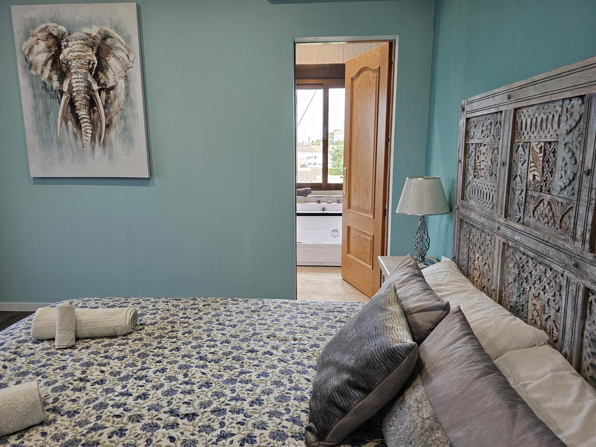Luxury Villa - Pool, Hot Tub, Aircon, Tvs, Home Cinema, Office, Gbit Internet, Sports Equipment Кальпе Экстерьер фото